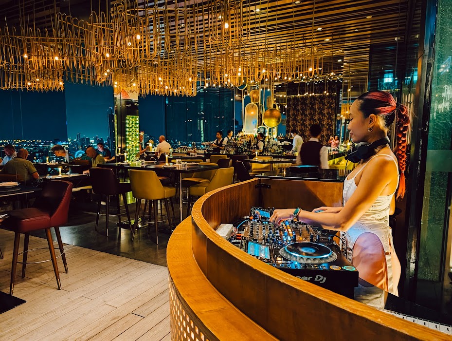 SIN Rooftop Bar Bangkok fotoğraf 1