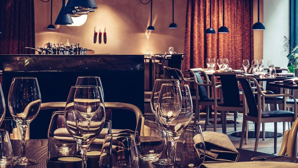 Human Restaurang fotoğraf 1