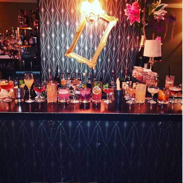 FRIESEN Bar - Cocktailbar Köln fotoğraf 1