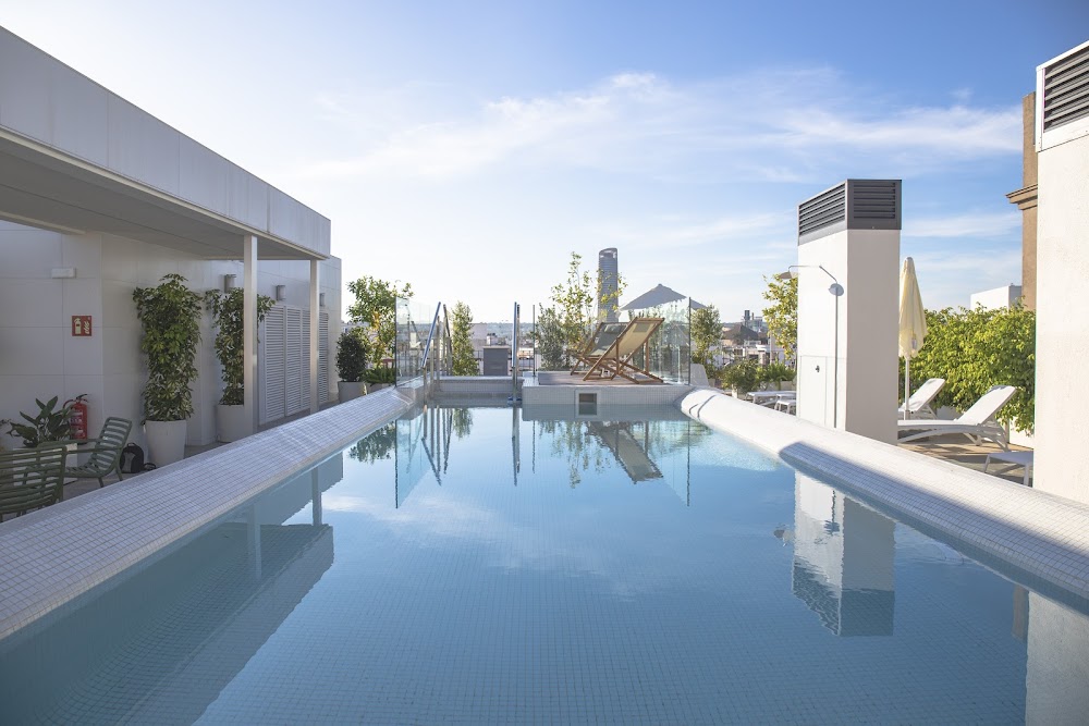 nQn Aparts & Suites Sevilla fotoğraf 1