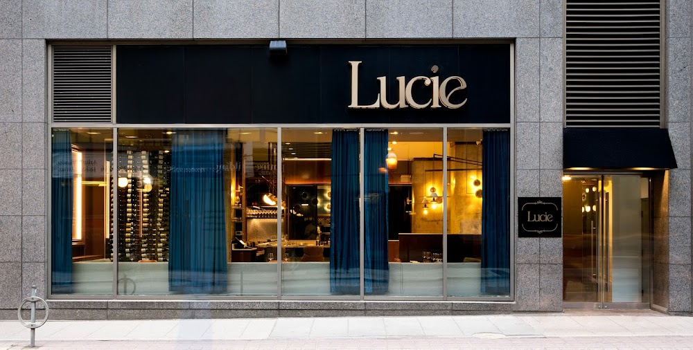 Lucie fotoğraf 1